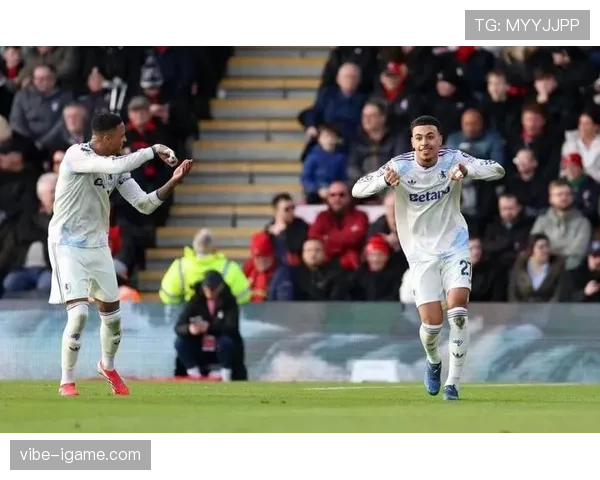 罗杰斯执教英超球队近期表现稳健,战术调整显成效 罗杰斯执教英超球队近期表现稳健,战术调整显成效