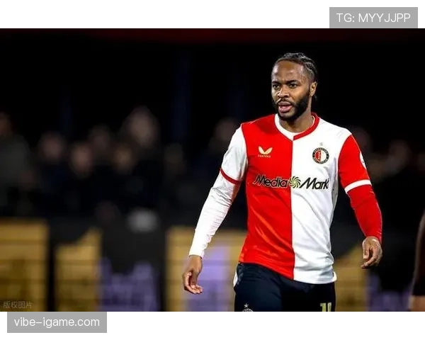 范佩西与苏亚雷斯:终结方式分化,前者更倚重体系分配,后者趋向个人强解 范佩西与苏亚雷斯:终结方式分化,前者更倚重体系分配,后者趋向个人强解